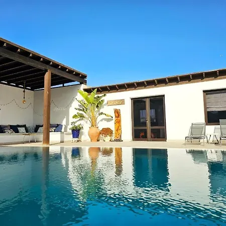 Casa Jardín De - Macaronesia Homes Nazaret